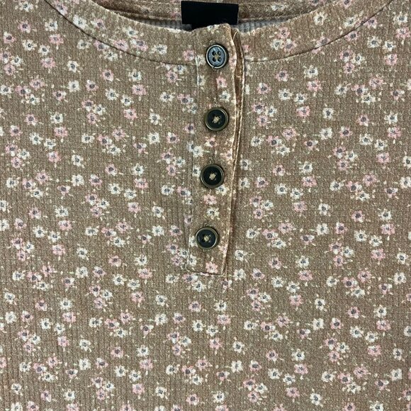 Floral Ribbed Henley Long-Sleeve Top With Button Details Girls Casual Wear - Picture 3 of 10